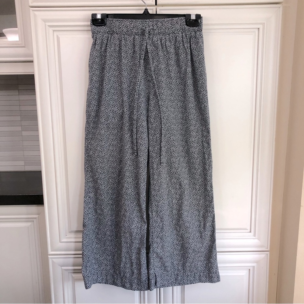 Abercrombie women’s wide leg pants